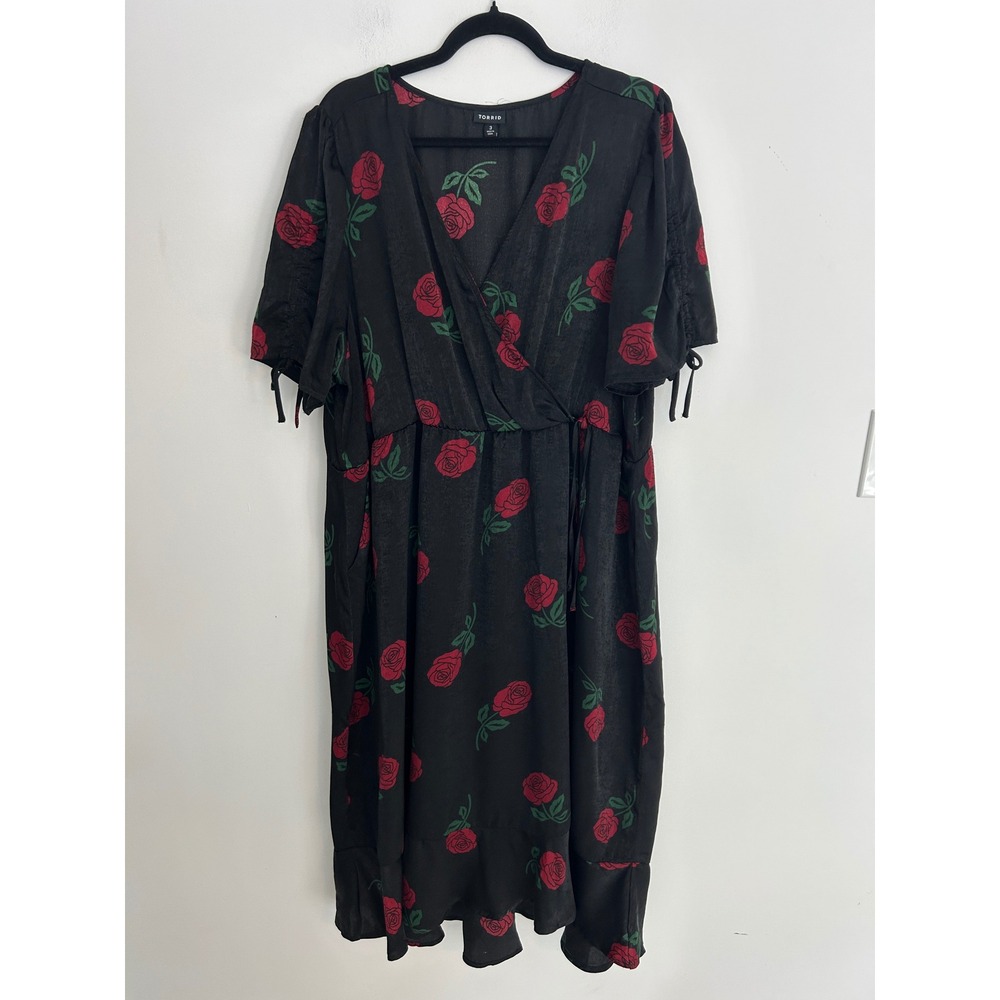 Torrid Red Rose‎ Floral Wrap Midi Dress Black Plus Size 3X Short Sleeve V-Neck